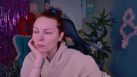 Snapshot of vandarossi chatting on 12-14-25, 09:36 Vanda online show from 12-14-25, 09:36