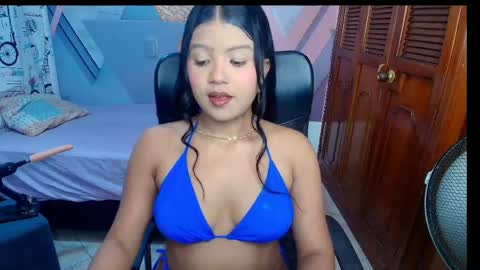 Snapshot of vane_latin18 chatting on 04-21-26, 01:42 vane_latin18 online show from 04-21-26, 01:42