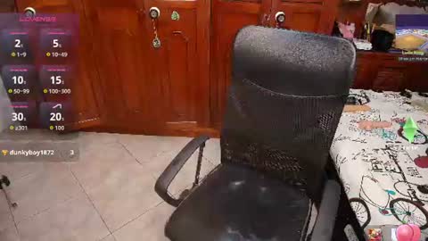 Snapshot of vane_latin18 chatting on 06-24-26, 08:19 vane_latin18 online show from 06-24-26, 08:19
