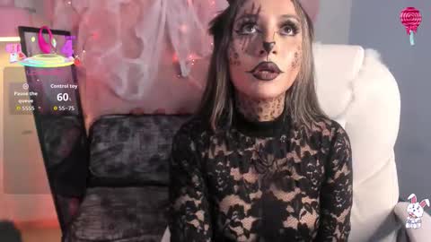 Snapshot of vanelope_evans_ chatting on 10-31-25, 12:50 vanelope_evans_ online show from 10-31-25, 12:50