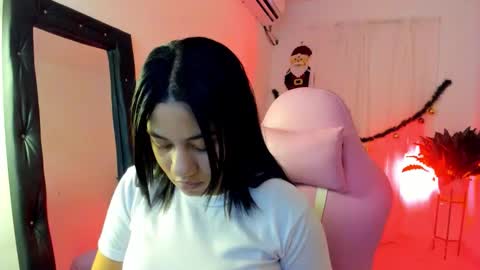 Snapshot of vanelope_smith chatting on 11-29-25, 01:41 vanelope_smith online show from 11-29-25, 01:41