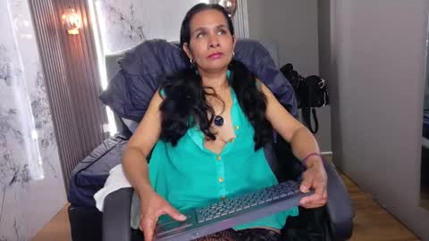 Vanessa online show from 01-17-26, 10:24