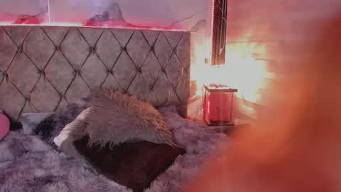 Vane  online show from 02-25-25, 07:42