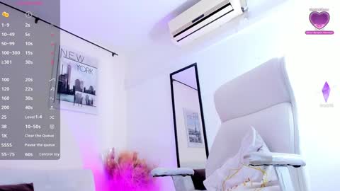 Snapshot of vanessa_gonzaless chatting on 12-10-24, 04:27 Vanessa online show from 12-10-24, 04:27