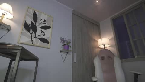 Vanessa Novvoa online show from 04-18-26, 09:15