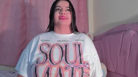 Snapshot of vanessa_sexyhot_ chatting on 03-27-26, 11:32 vanessa online show from 03-27-26, 11:32
