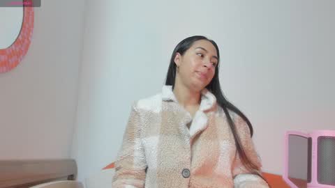 Snapshot of vanessaadol chatting on 12-30-24, 11:04 vanessaadol online show from 12-30-24, 11:04