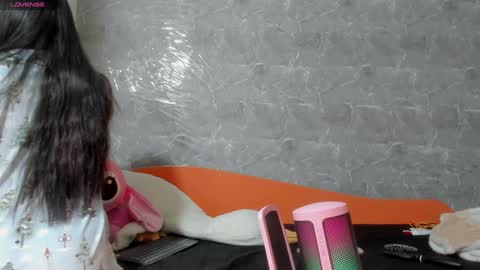 Snapshot of vanessaadol chatting on 01-18-25, 09:45 vanessaadol online show from 01-18-25, 09:45