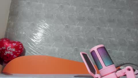 Snapshot of vanessaadol chatting on 03-12-25, 08:08 vanessaadol online show from 03-12-25, 08:08