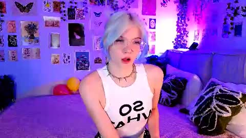 Snapshot of vanessaaustin chatting on 06-23-26, 02:59 Vanessa online show from 06-23-26, 02:59