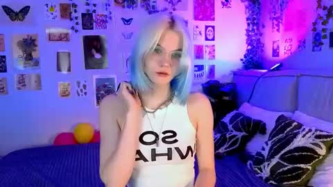 Snapshot of vanessaaustin chatting on 06-29-26, 02:50 Vanessa online show from 06-29-26, 02:50