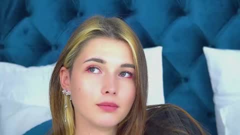 Vanessa online show from 05-31-26, 06:53