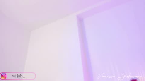 vanessajohnsonn online show from 03-09-25, 03:11