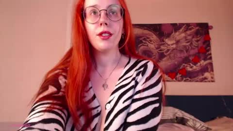 Snapshot of vanessalincum chatting on 06-18-26, 07:08 Vanessa follow me - I will answer you there at any time online show from 06-18-26, 07:08