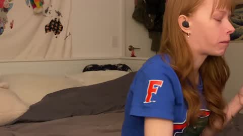 Snapshot of vanessapark chatting on 01-28-25, 12:32 Vanessa online show from 01-28-25, 12:32