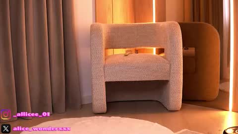 Vanessa Simon online show from 03-22-26, 06:17