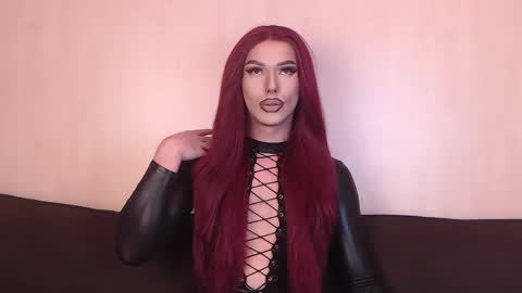 Snapshot of vanessaviperr chatting on 03-11-25, 11:26 Vanessa online show from 03-11-25, 11:26