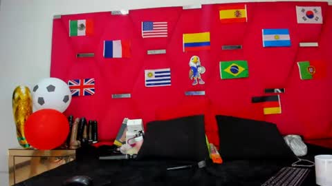 Snapshot of vanezalozano0 chatting on 06-24-26, 04:33 Vaneza online show from 06-24-26, 04:33