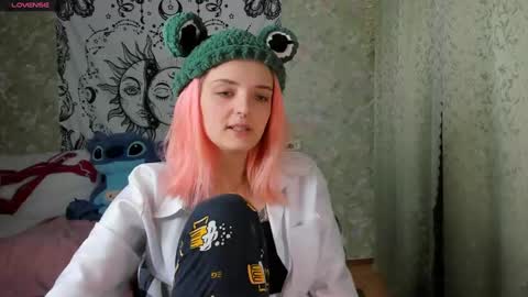 Snapshot of vanilla_arya chatting on 01-16-25, 12:53 Adelina online show from 01-16-25, 12:53