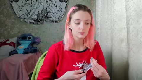 Snapshot of vanilla_arya chatting on 01-20-25, 09:24 Adelina online show from 01-20-25, 09:24