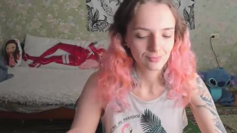 Snapshot of vanilla_arya chatting on 10-31-25, 07:53 Adelina online show from 10-31-25, 07:53