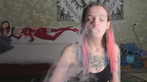 Snapshot of vanilla_arya chatting on 11-17-25, 10:54 Adelina online show from 11-17-25, 10:54