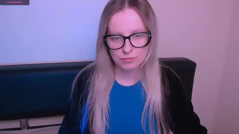 Mia online show from 11-05-25, 07:52