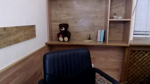 vanillaloveli online show from 06-24-26, 06:40