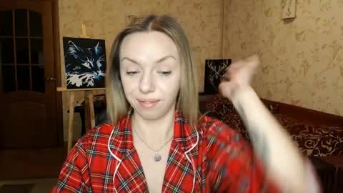 VanillaMuffin online show from 02-02-25, 07:09