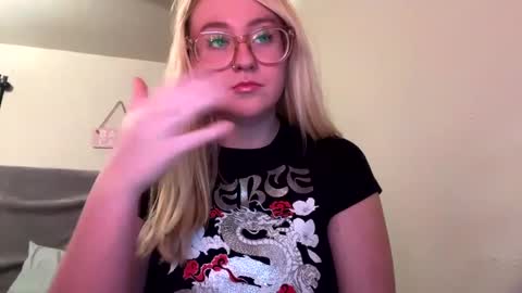 vanillapuddingpie online show from 01-23-25, 01:41