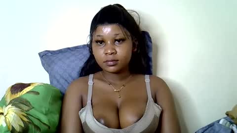 Snapshot of vanillavenus chatting on 09-15-25, 01:33 vanillavenus online show from 09-15-25, 01:33