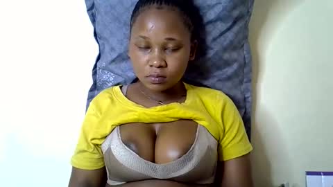 Snapshot of vanillavenus chatting on 10-11-25, 03:28 vanillavenus online show from 10-11-25, 03:28