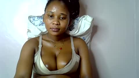 Snapshot of vanillavenus chatting on 10-29-25, 10:50 vanillavenus online show from 10-29-25, 10:50