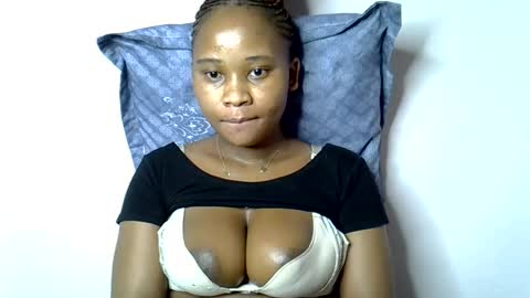 Snapshot of vanillavenus chatting on 11-02-25, 04:04 vanillavenus online show from 11-02-25, 04:04