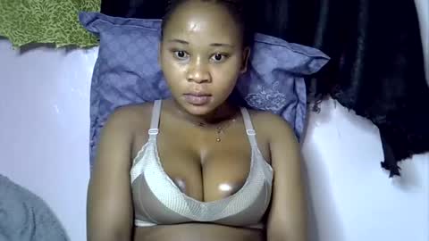 Snapshot of vanillavenus chatting on 11-16-25, 11:32 vanillavenus online show from 11-16-25, 11:32