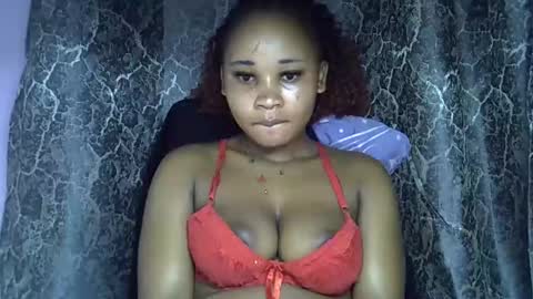 Snapshot of vanillavenus chatting on 12-16-25, 11:32 vanillavenus online show from 12-16-25, 11:32