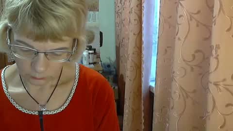 Snapshot of vanillaxcreamy chatting on 12-10-24, 12:05 Vanillaxcreamy online show from 12-10-24, 12:05