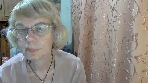 Snapshot of vanillaxcreamy chatting on 12-21-24, 05:40 Vanillaxcreamy online show from 12-21-24, 05:40