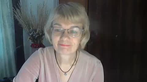 Snapshot of vanillaxcreamy chatting on 12-30-24, 09:27 Vanillaxcreamy online show from 12-30-24, 09:27