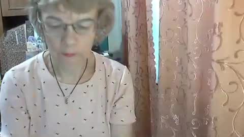 Vanillaxcreamy online show from 12-20-25, 07:15