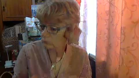 Vanillaxcreamy online show from 02-19-26, 08:21