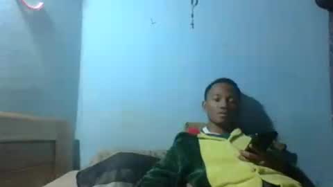 Snapshot of vanille6006 chatting on 07-12-26, 06:10 vanille6006 online show from 07-12-26, 06:10