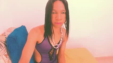 Snapshot of vannesascott chatting on 03-08-26, 02:04 VANNESA online show from 03-08-26, 02:04