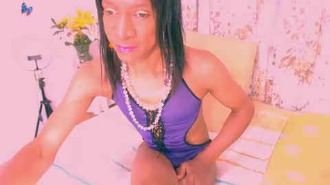 Snapshot of vannesascott chatting on 06-15-26, 11:18 VANNESA online show from 06-15-26, 11:18