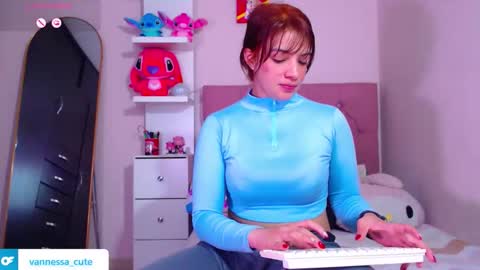 Vanesa online show from 12-19-25, 11:23