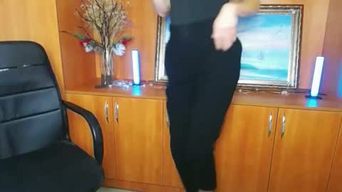 Snapshot of vanrey_ chatting on 10-05-25, 06:23 Vanessa online show from 10-05-25, 06:23