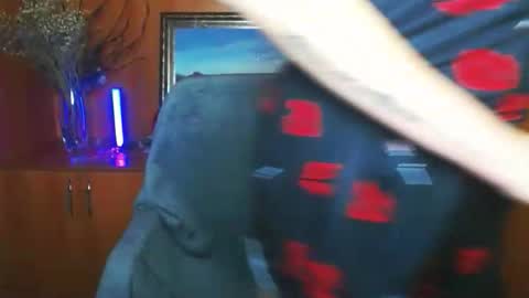 Vanessa online show from 02-13-26, 05:42