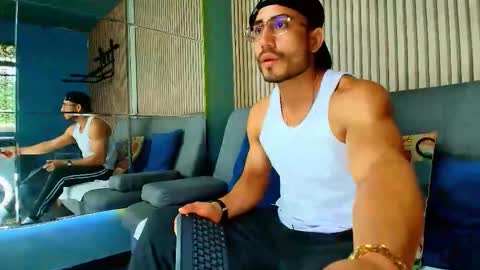 Vans Ross online show from 02-13-26, 07:10