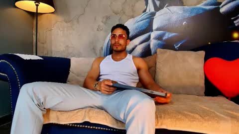 Vans Ross online show from 02-23-26, 07:11