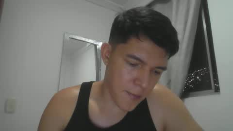 Snapshot of vanu_mansex chatting on 03-04-26, 12:27 Victor online show from 03-04-26, 12:27